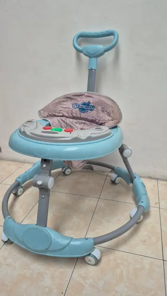 Dijual baby walker promo beli 1 gratis 1