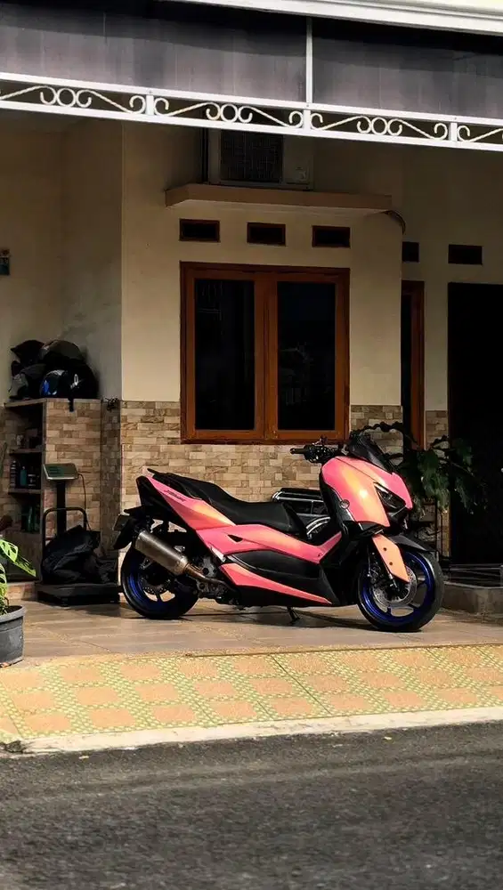 Xmax old 300cc ( 2020 )