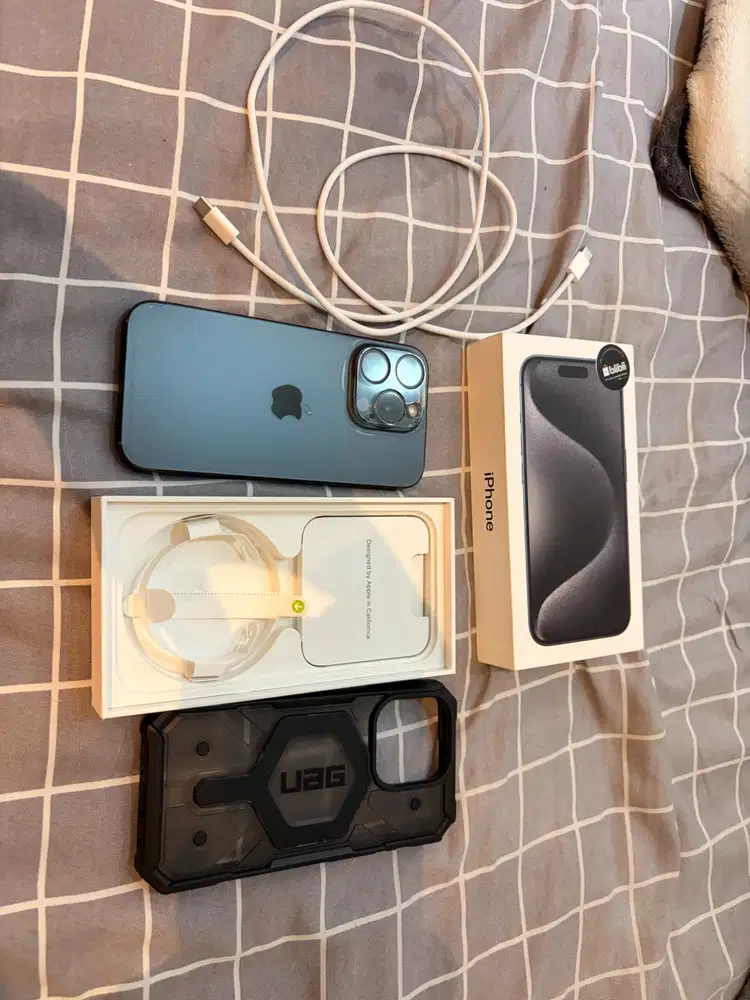 Iphone 15 Pro Apple Black Titanium 128gb SA/A ex BliBli mulus free UAG