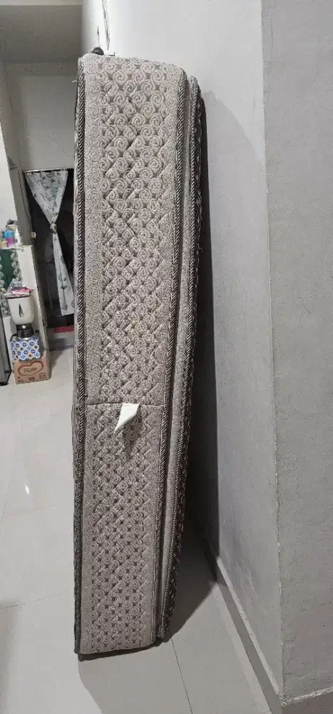 Di jual kasur Springbed Central Queen 160x200