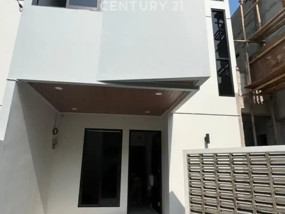 RUMAH BRAND NEW DESAIN CANTIK SMARTLOCK ADA ROOFTOP DI CONDET