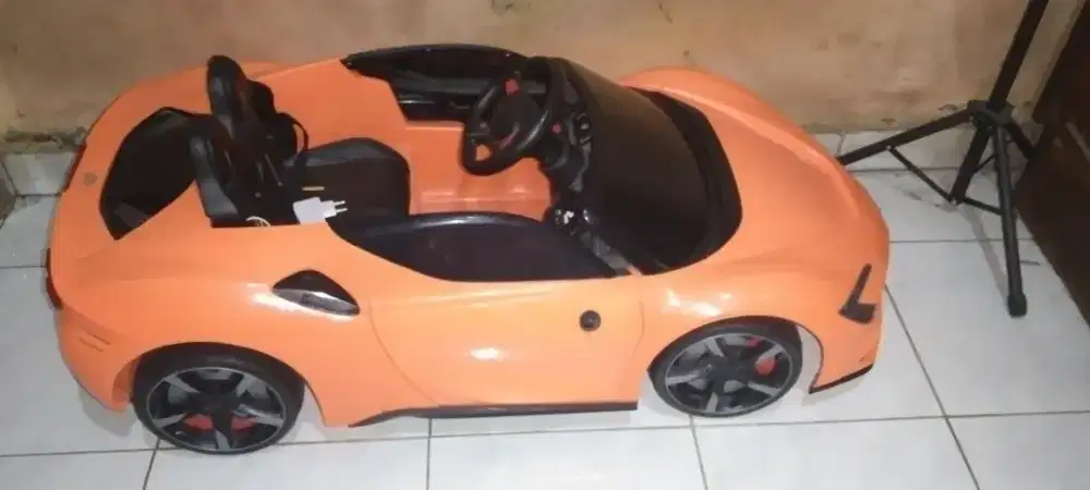 Di jual mobilan anak model Lamborghini pake batre