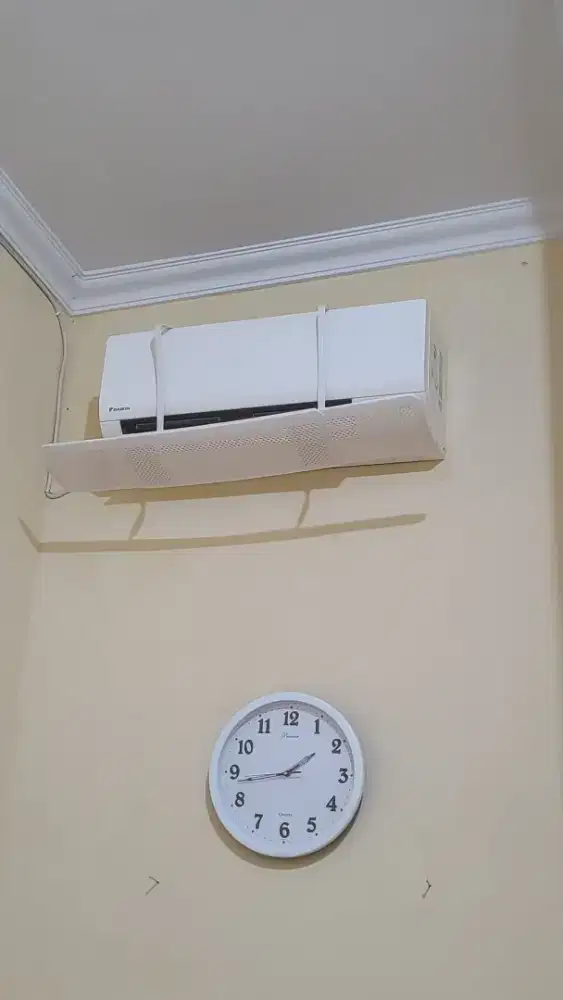 Ac daikin malaysia ½ pk second