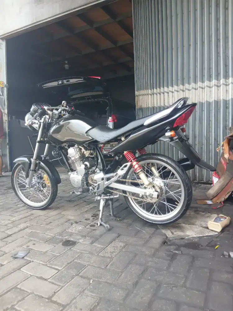 Mega Pro Primus 2009,warna hitam ,plat N