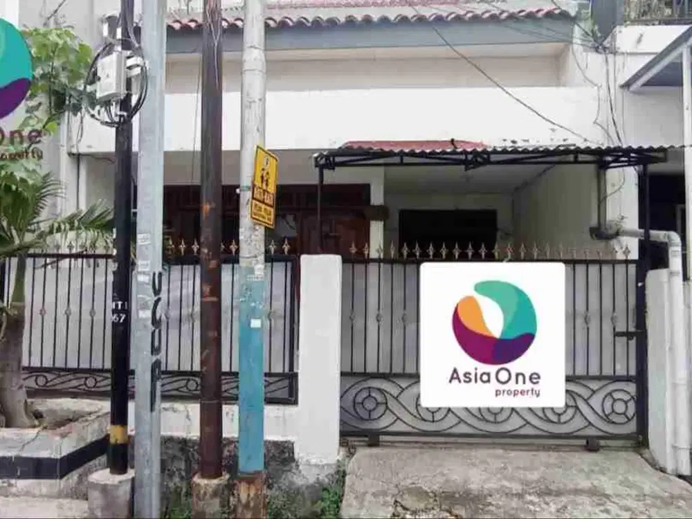 Disewakan rumah 2 lantai dalam komplek pulo asem