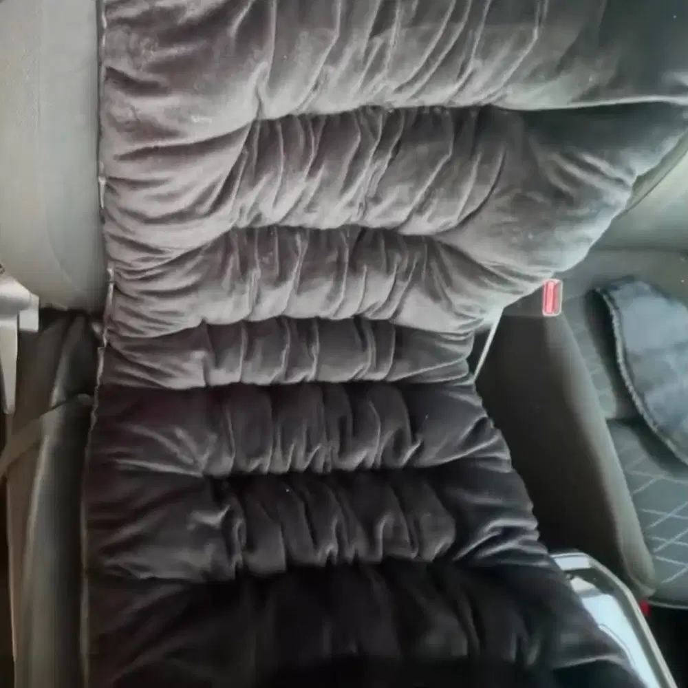 alas sarung jok mobil depan beludru baru beli ga jadi dipakai