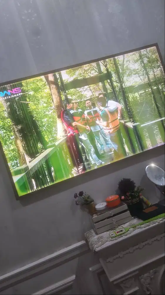 SAMSUNG QLED THE FRAME 55 INCH RUSAK