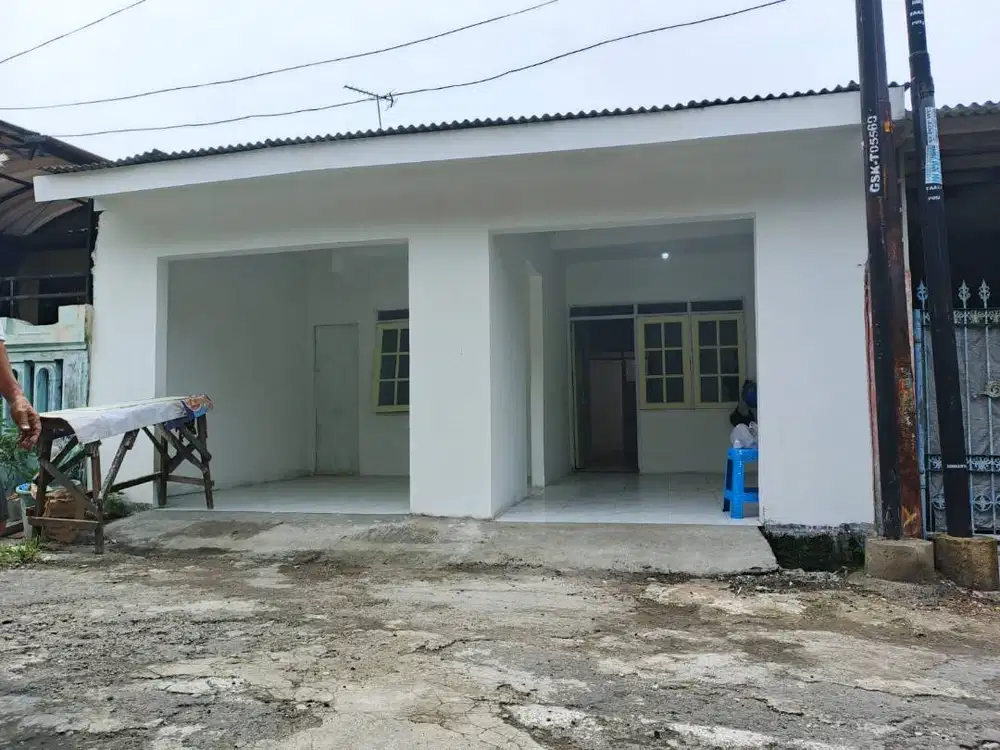 RUMAH 1 LANTAI ADA TOKOHNYA..