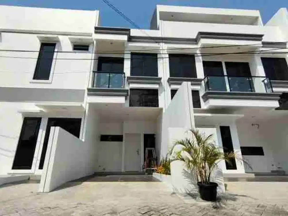 Di jual rumah mewah 2 lantai, di jln arjuna,utan kayu jakarta timur