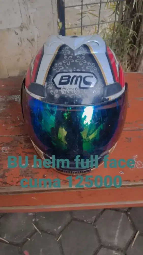 Helm full Face masih layak