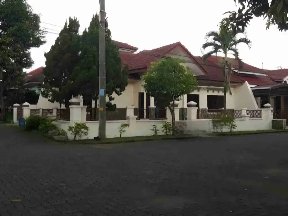 Rumah Hook Duta Bukit Mas Banyumanik