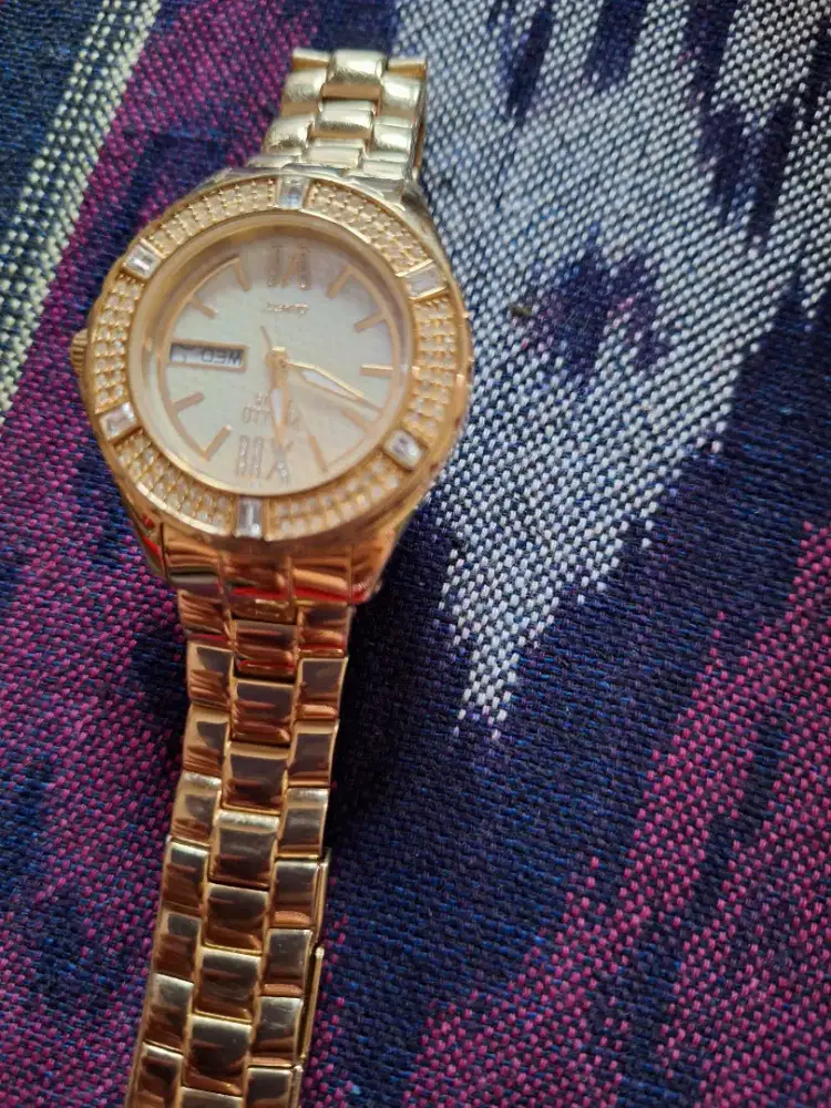 Dijual jam tangan kondisi 70%