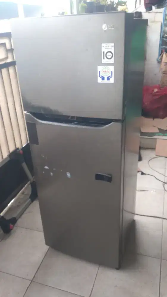 Kulkas LG 2pintu