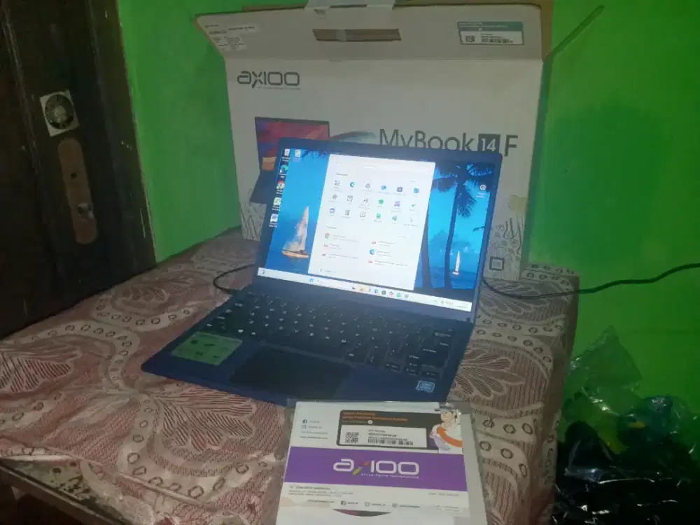 Laptop Axioo my book 14F ( ada minus )