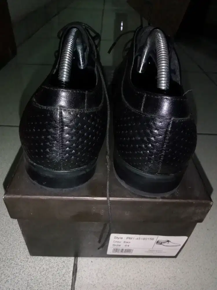 SEPATU PANTOPEL PEDRO