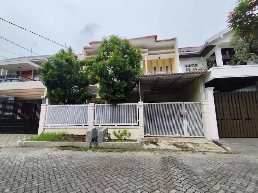 Dijual rumah siap Huni sidosermo PDK row jalan 3 mobil dekat raya jemursari
