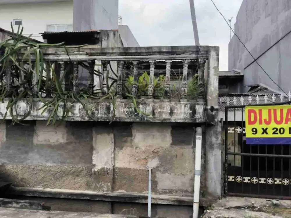 rumah tua KFT 9x20 palem Cengkareng jakarta barat