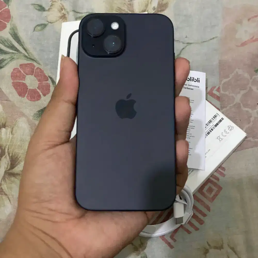 iPhone 15 128gb black garansi resmi