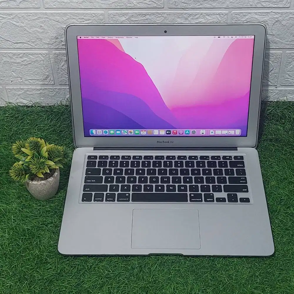 MACBOOK AIR 2017 13.3 INTEL i5 RAM 8GB SSD 128GB