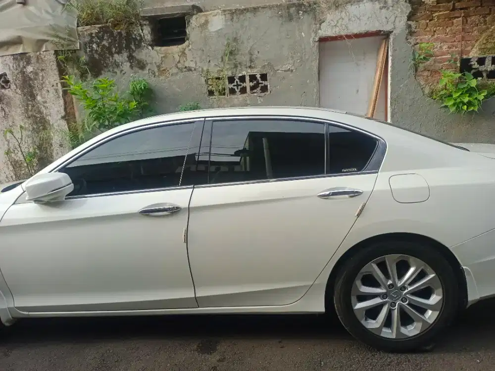 Kaca film mobil dan gedung