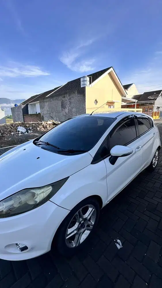 Ford type fiesta 2012