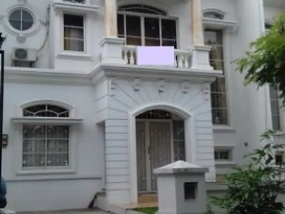 Sewa Rumah Furnish Pik1 4 Kamar 8x20 Siap Huni