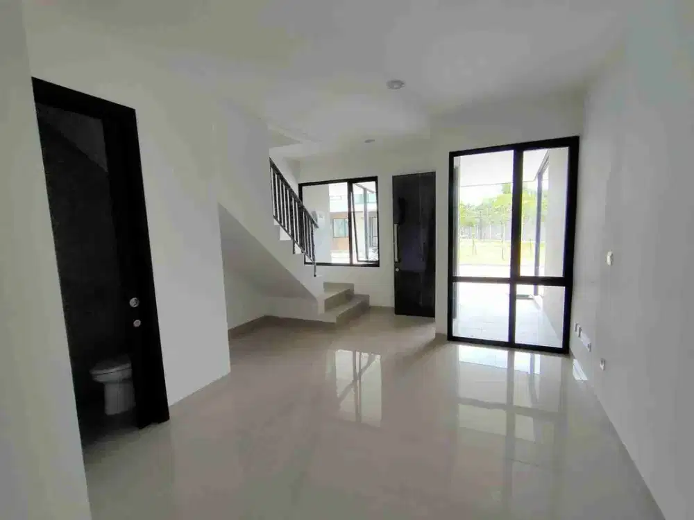 Disewakan Rumah Milenial Pik2 2 Kamar 4.5X12.5 Kosong