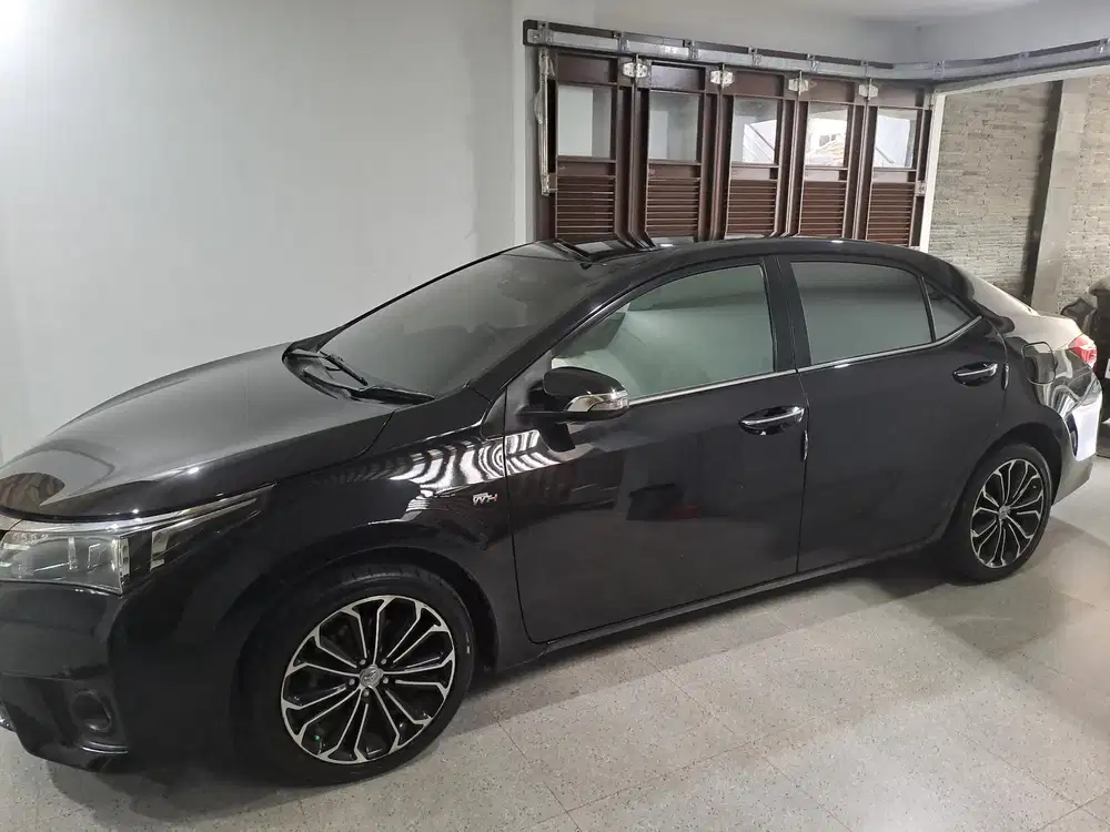 Toyota Corolla Altis 2015 Bensin