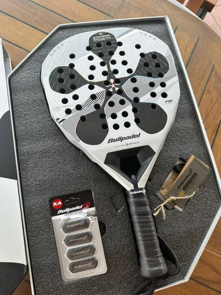Raket Padel Bullpadel Neuron Qatar Limited Edition 2026 - Used
