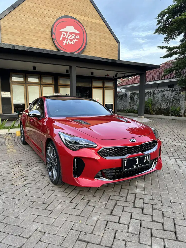 KIA Stinger GT Line 2.0 Turbo