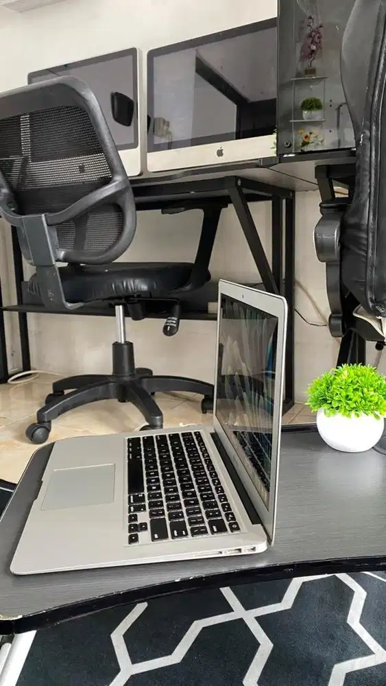 Macbook air 13 inch early 2015