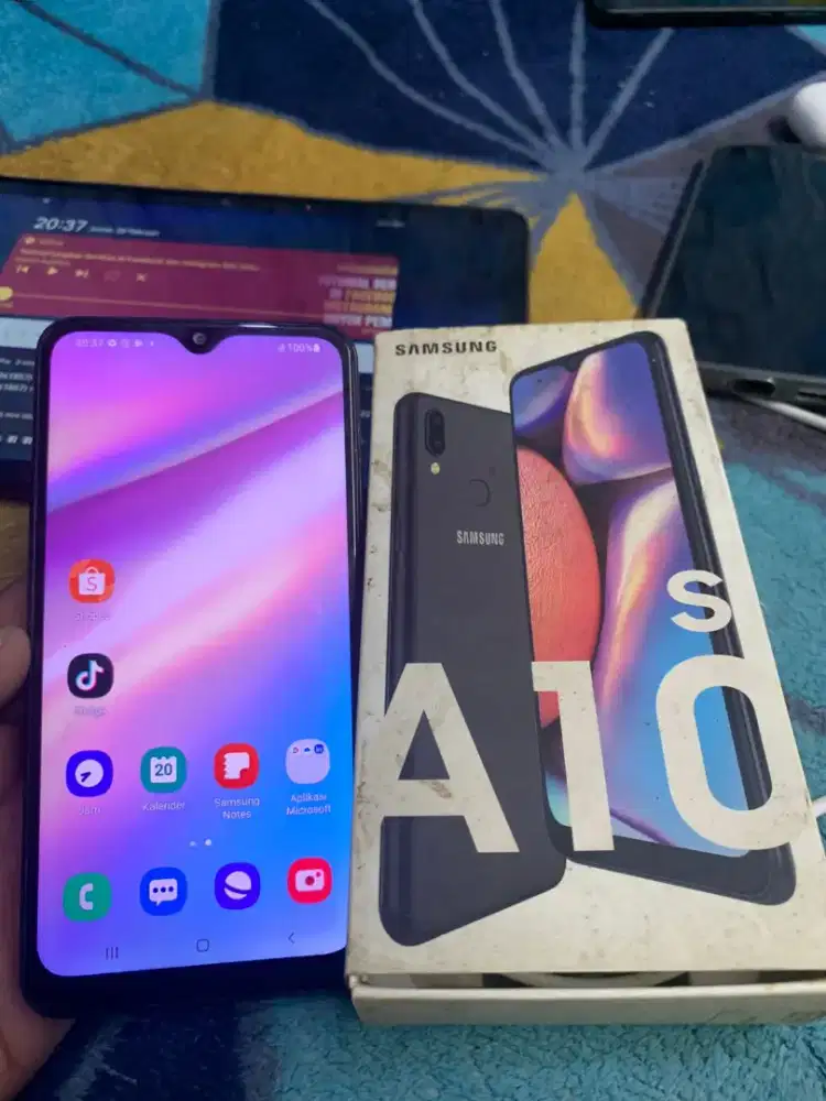 Samsung A10S - Ram 2/32 GB - Fullset - Segel - Nego