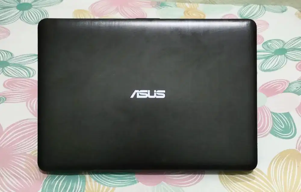 Asus Vivobook x441n Intel n3350 ram4 hdd500 batre awet 3jam siap pakai