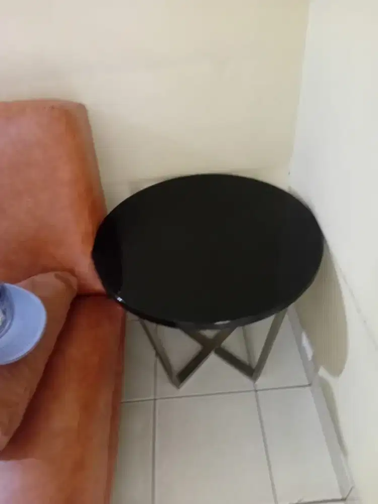 Meja Sudut Minimalis Modern (Black Glossy)