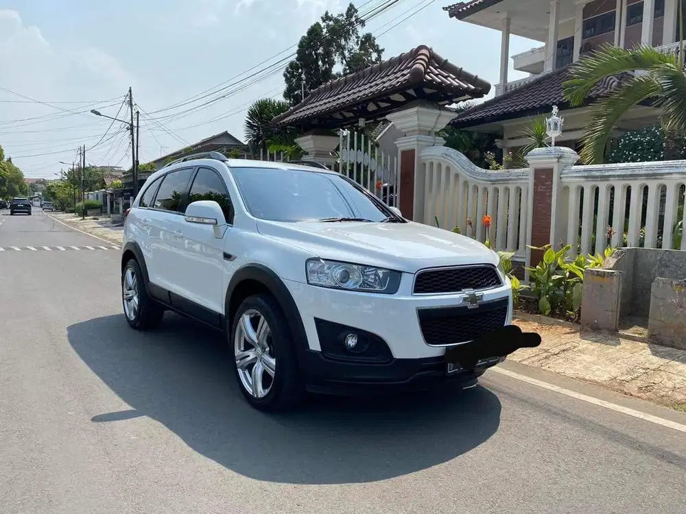 Dijual mobil captiva 2.4 bensin 2015 kondisi istimewa