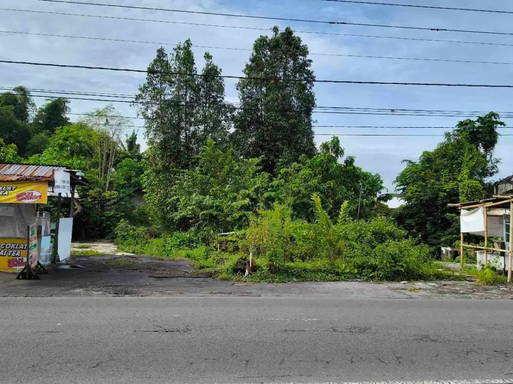 Dijual Cepat Sebidang Tanah pekarangan jln Kaliurang mangku jln Aspal