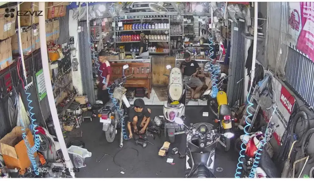 DIBUTUHKAN MEKANIK/ HELPER