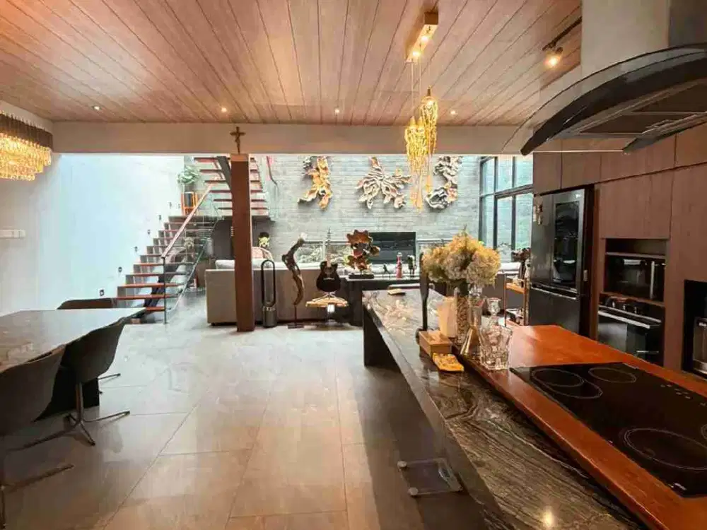 Dijual Rumah Mewah Full Furnish di Alam Sutera