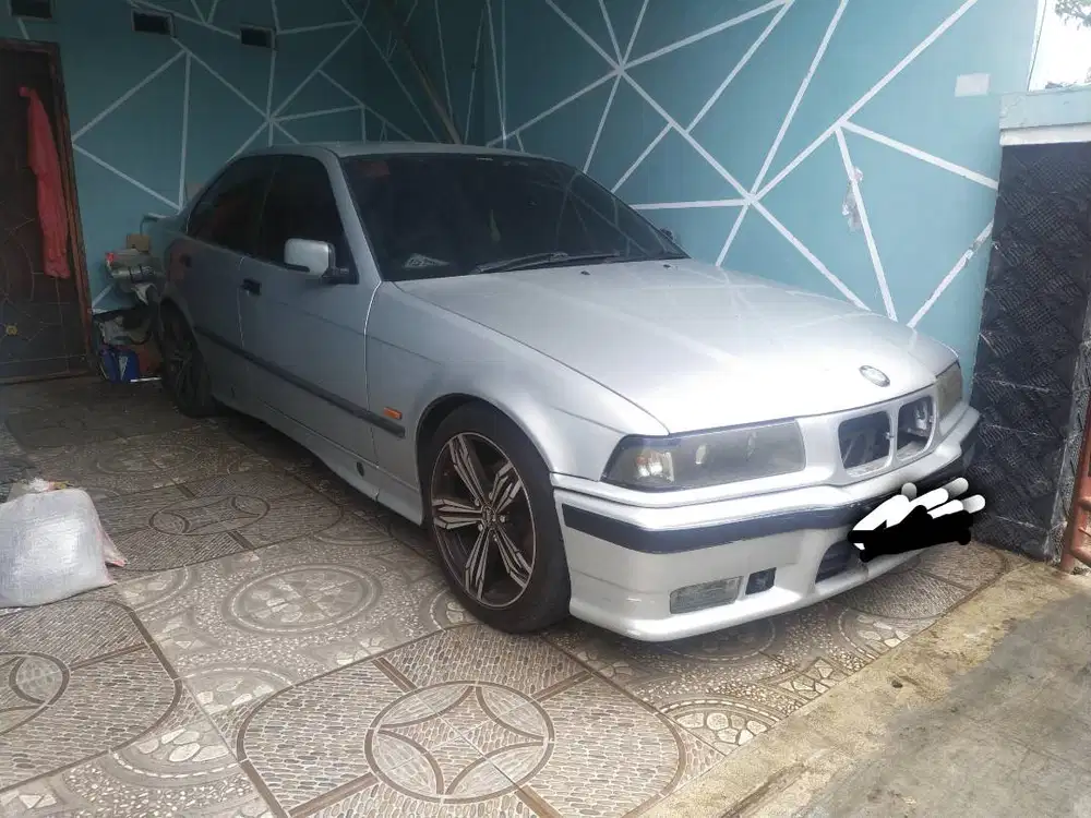 Dijual BMW 318 i
