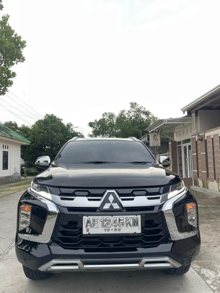 Pajero sport dakar ultimate 4x4 th 2024