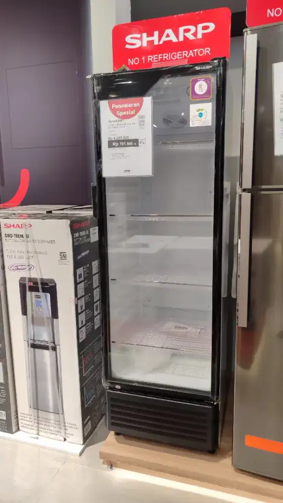 SHOWCASE PENDINGIN MAKANAN &MINUMAN