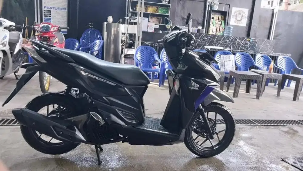 HONDA VARIO 150 LED 2015 CBS ISS HITAM PAJAK BARU SURAT LENGKAP KUNCI2