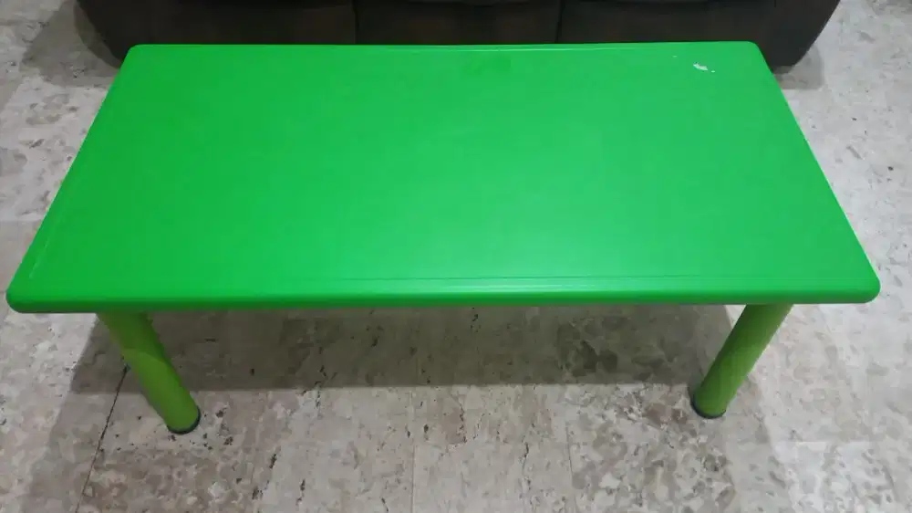 Meja anak merk informa