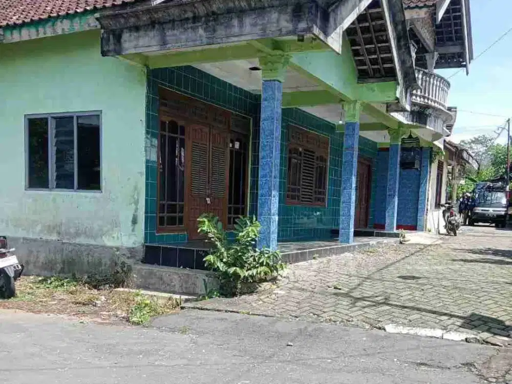 Dijual Rumah Sederhana Dibarat kampus UII jakal km 14