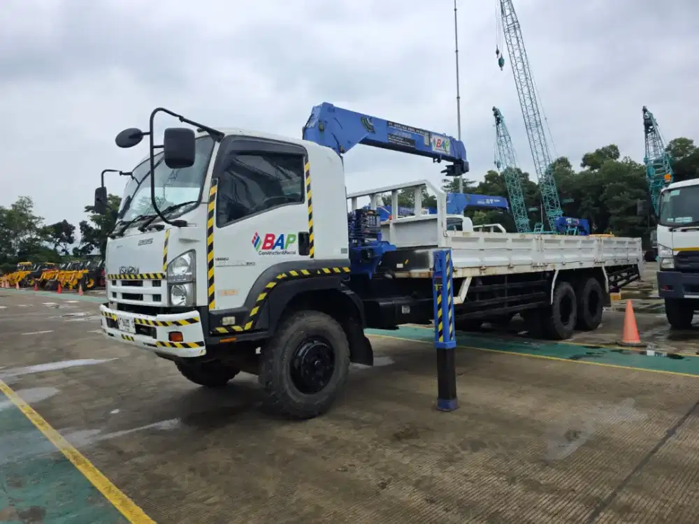 Isuzu Giga FVZ 6x4 Crane 5 ton TADANO 2018