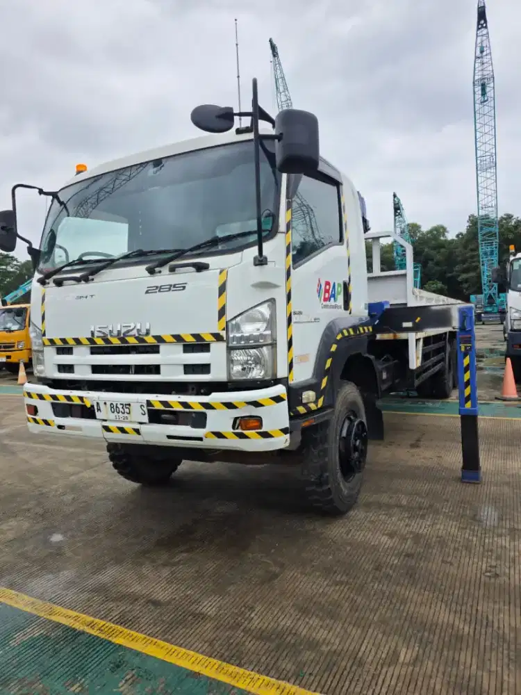Isuzu Giga FVZ 6x4 Crane 5 ton TADANO 2018