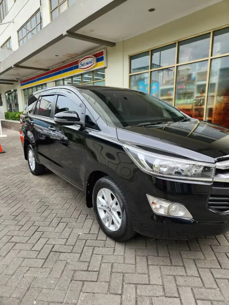 TOYOTA  INNOVA.   G. AT DIESEL. 18.