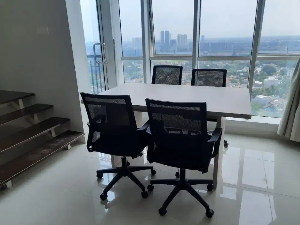 Disewakan Soho Roseville Furnished 2 Lantai Mezzanine Siap Pakai