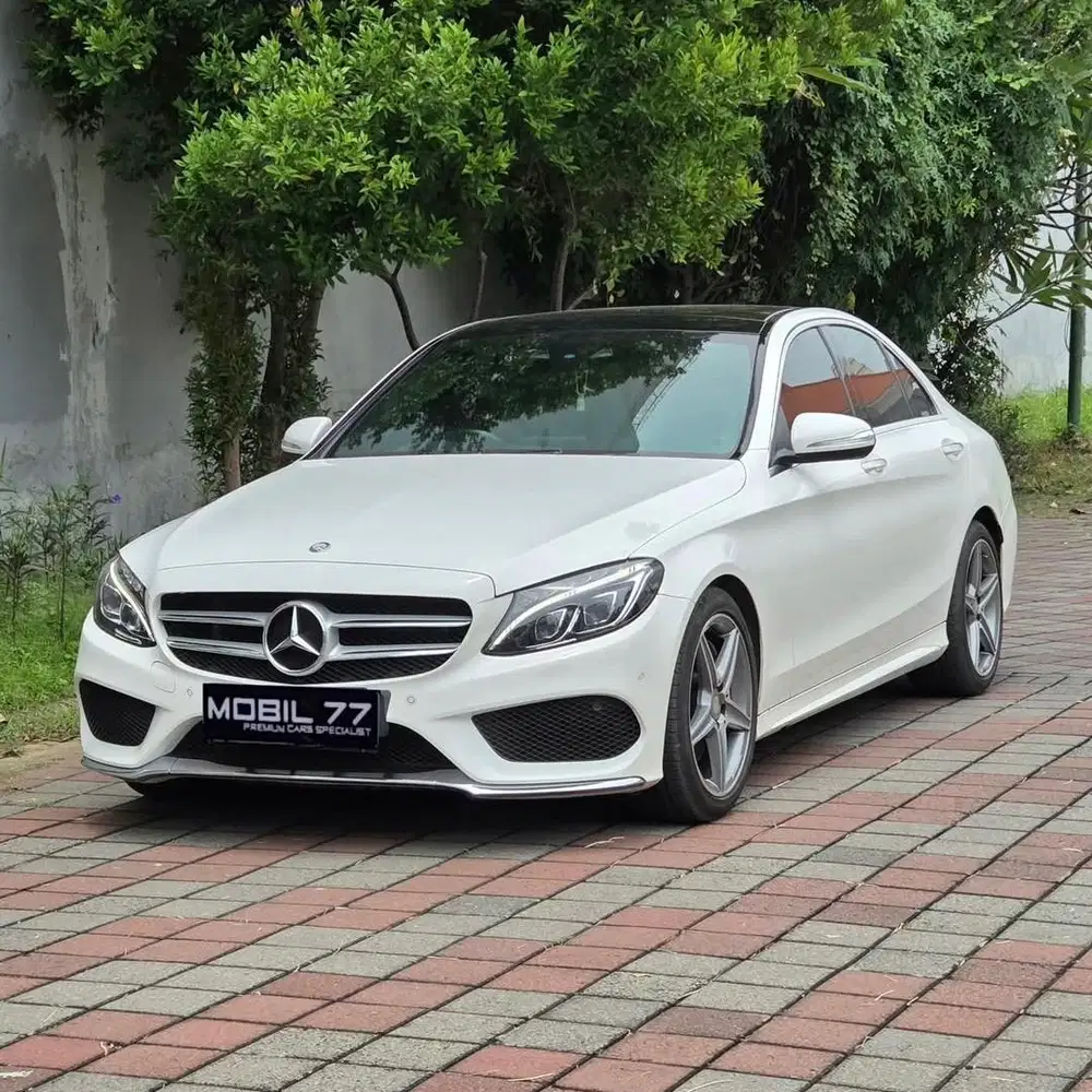Full Option Mercedes Benz C250 2.0L - 2015 (Mint Condition)