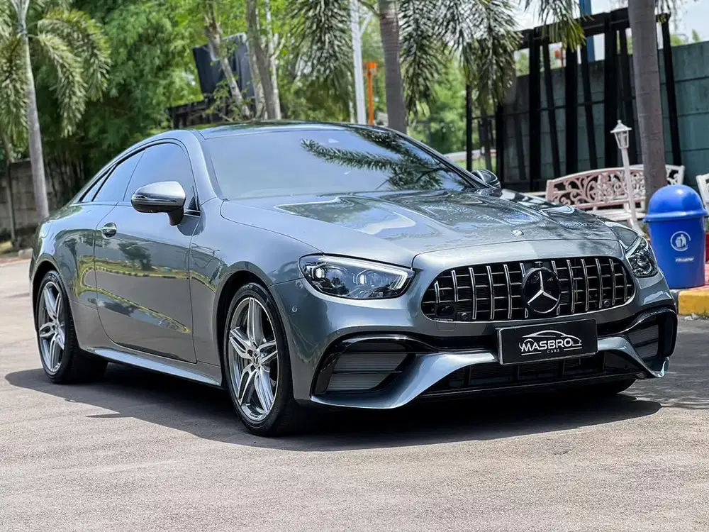 Mercedes Benz E300 Coupe AMG (2017)